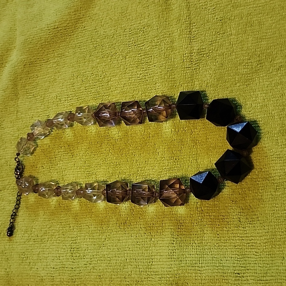 Chunky beaded necklace with earrings